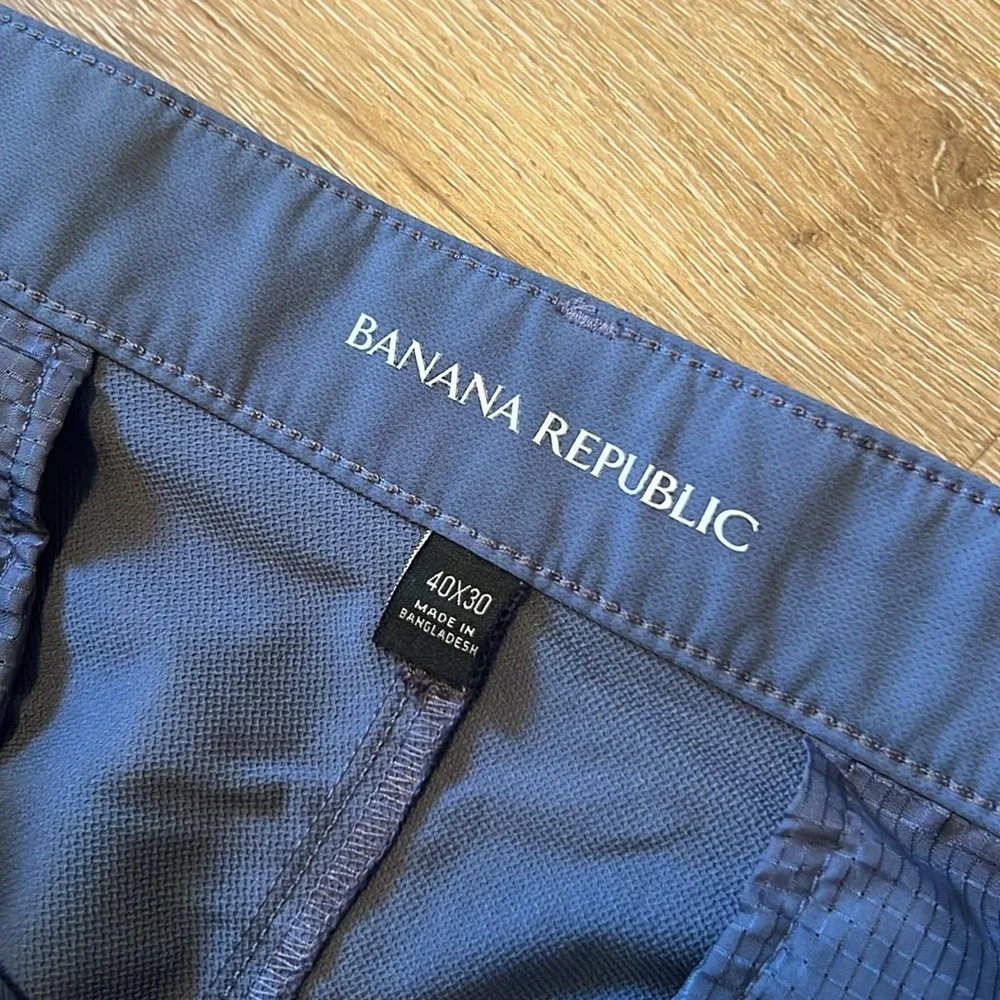 Banana Republic questions leave